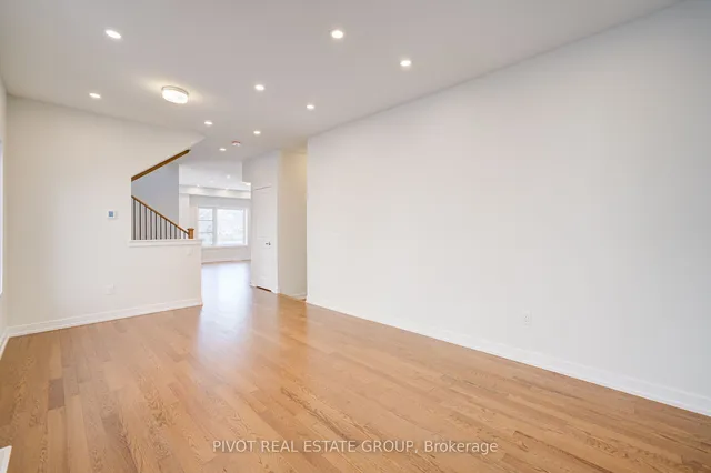 Additional image 5 of 27 Danielle Moore Circ