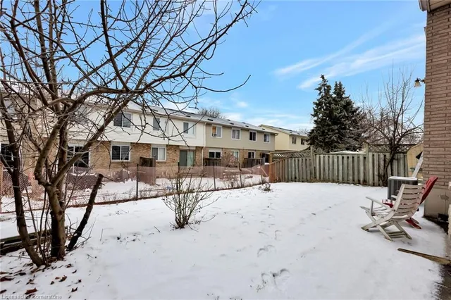 Additional image 29 of 19 Janet Crt