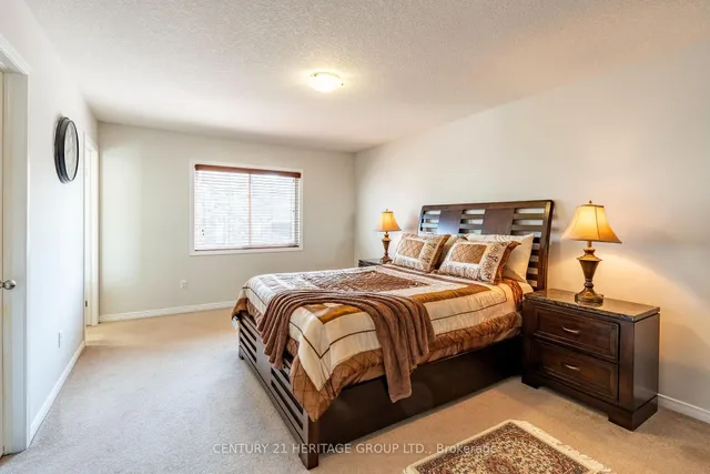 Additional image 29 of 382 Woodbine Ave