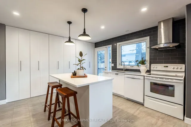 Additional image 14 of 141 BUCKINGHAM Dr