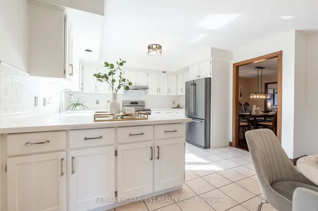 Additional image 16 of 7 Chert Ave