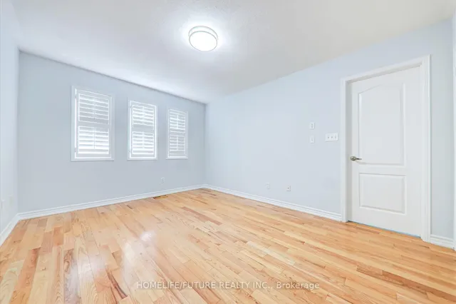 Additional image 14 of 30 Flatfield Terr