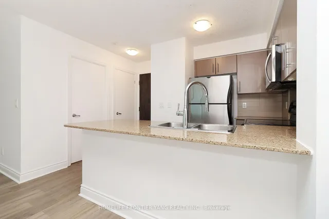 Additional image 4 of 12 Yonge St Unit 1206