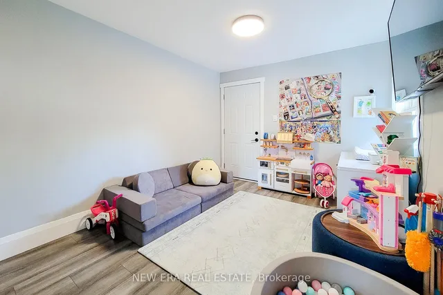 Additional image 21 of 2152 Pelee Blvd