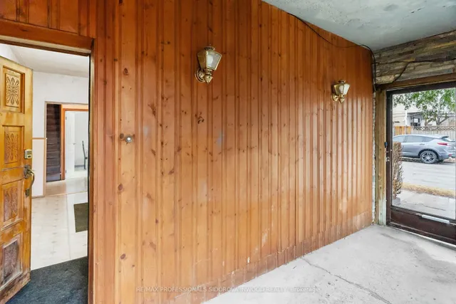 Additional image 25 of 330 Gilmour Ave