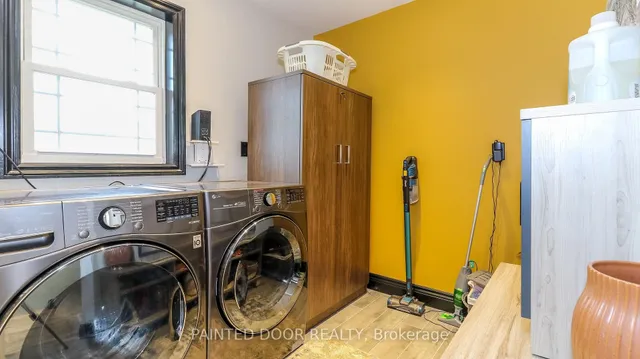 Additional image 19 of 20 Manett Cres