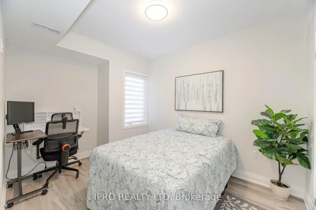 Additional image 19 of 528 Brock Ave