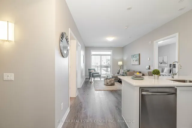 Additional image 10 of 95 Dundas St Unit 203