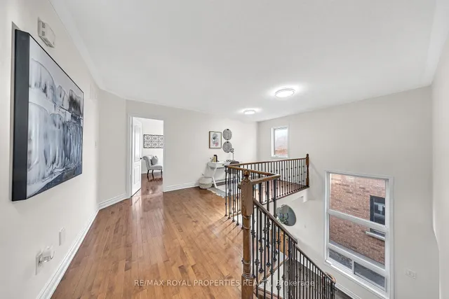 Additional image 4 of 19 Grosbeak Cres