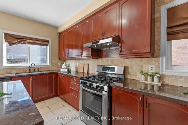 Additional image 12 of 7 Powell Dr