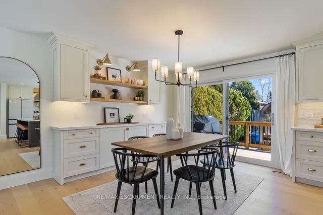 Additional image 8 of 694 Holt Dr