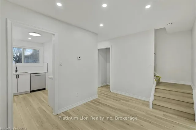 Additional image 16 of 1420 Garth St Unit 5