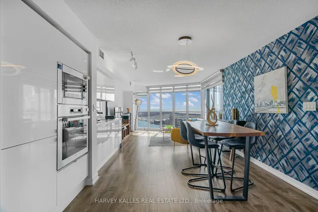 Additional image 8 of 21 Iceboat Terr Unit 2909