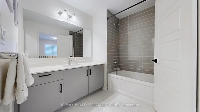 Additional image 26 of 462 Bergamot Ave