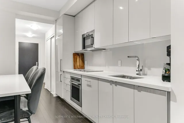 Additional image 14 of 330 Richmond St Unit 921