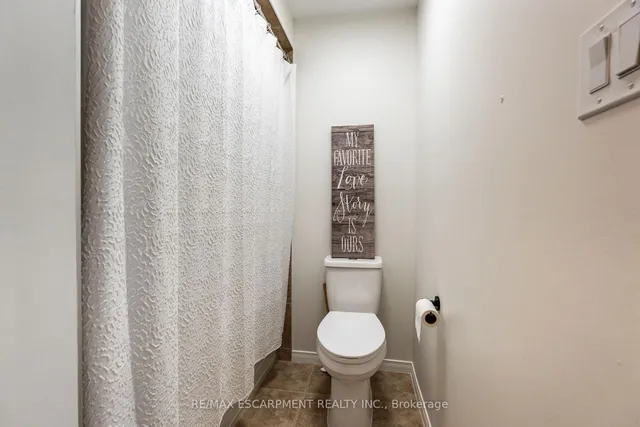 Additional image 24 of 173 Penny Lane