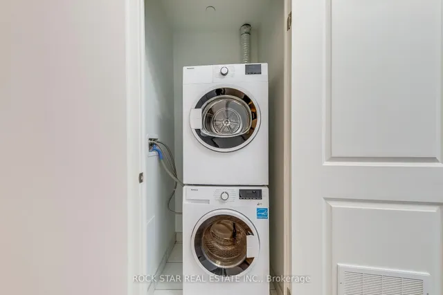 Additional image 25 of 543 Richmond St Unit 228