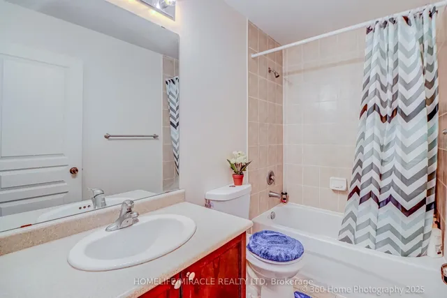 Additional image 16 of 135 GREENBRAE Crct