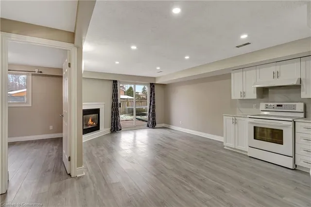 Additional image 23 of 67 Martinglen Cres