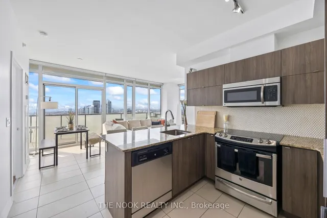 Additional image 25 of 170 Fort York Blvd Unit 2602