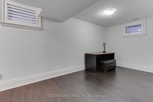 Additional image 34 of 58 Firwood Cres