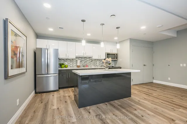 Additional image 32 of 399 Queen St Unit 210