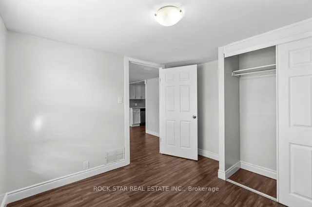 Additional image 14 of 937 Garth St