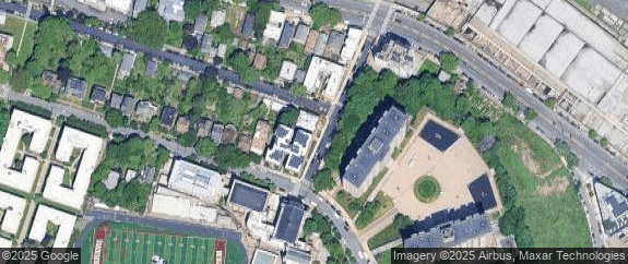 32 Nicholas St, Staten Island, NY 10301