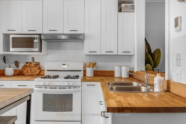 Additional image 17 of 69 Robina Ave