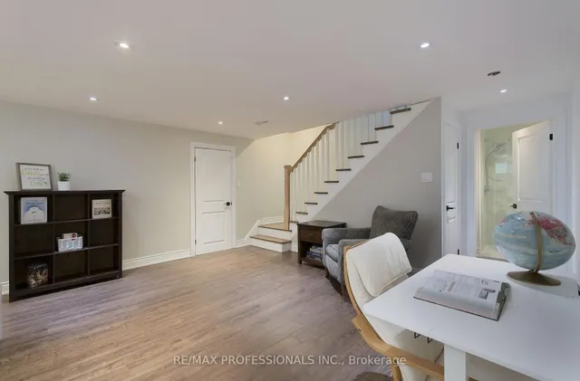 Additional image 30 of 14 Fieldstone Rd