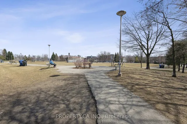 Additional image 32 of 347 Sorauren Ave Unit 223