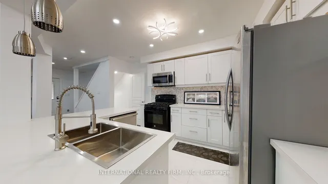 Additional image 17 of 29 Depew St