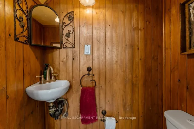 Additional image 23 of 45 EAST 13TH St