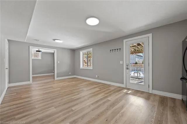 Additional image 23 of 561 Thomas Slee Dr