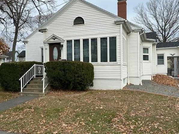 Primary image of 199 Essex Street, Bangor, ME 04401