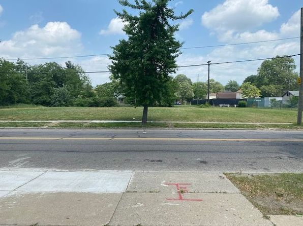 2218 Van Dyke St, Detroit, MI 48214