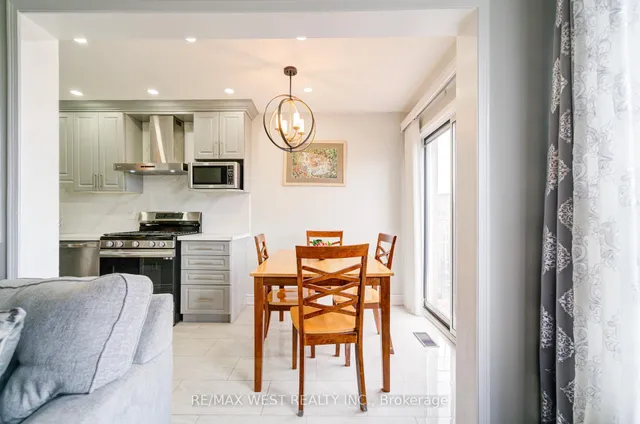 Additional image 21 of 100 Brickyard Way Unit 14