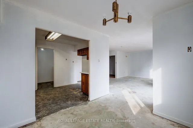 Additional image 8 of 110 Ling Rd Unit #15