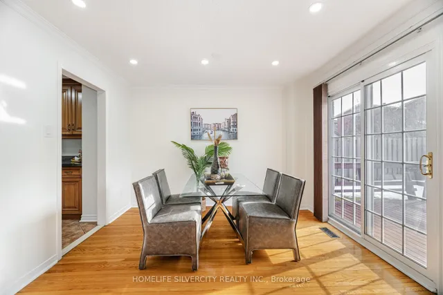 Additional image 11 of 80 Royal Palm Dr