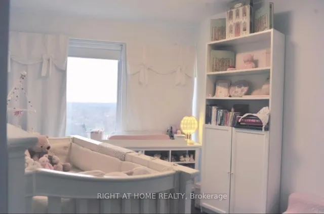 Additional image 11 of 575 Bloor St Unit 1502