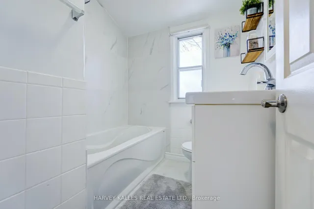 Additional image 14 of 562 Royal York Rd