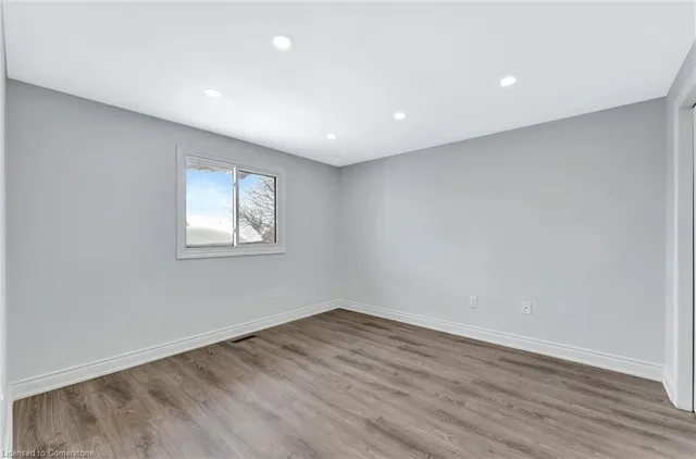 Additional image 31 of 449 Acadia Dr