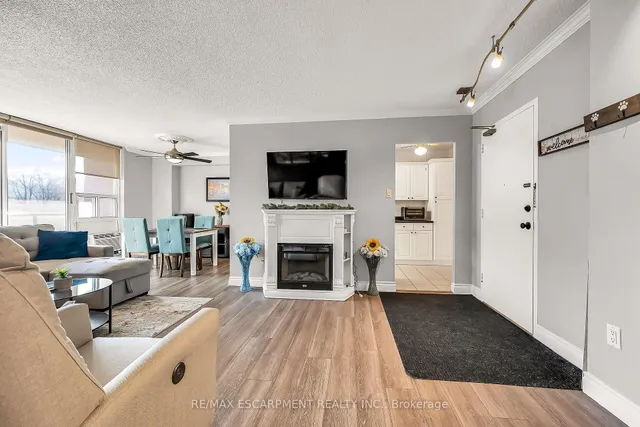 Additional image 7 of 1966 MAIN St Unit 502