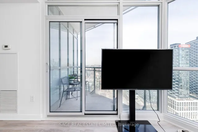 Additional image 23 of 21 Iceboat Terr Unit 4102