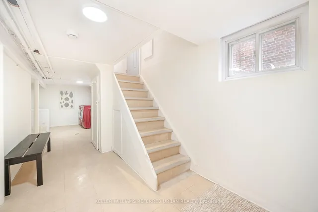 Additional image 25 of 1058 Roselawn Ave