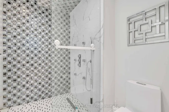 Additional image 33 of 354 Ranee Ave