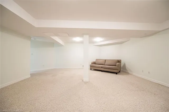 Additional image 37 of 86 Silverbirch Blvd