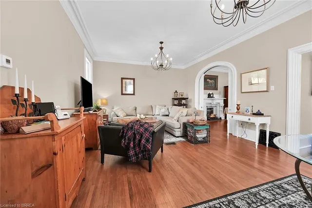 Additional image 39 of 40 Locke St