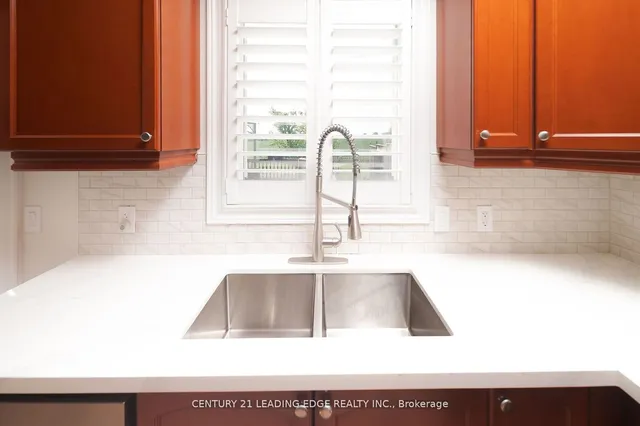 Additional image 11 of 60 Sundance Cres