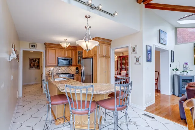 Additional image 17 of 27 Sunforest Dr